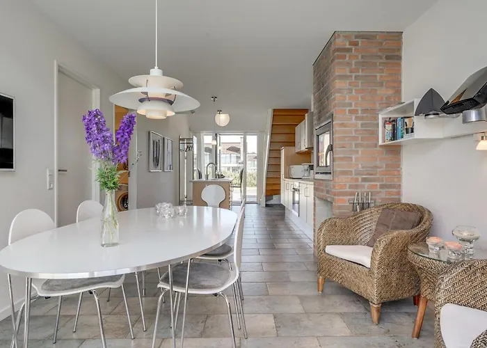 Helgo - 250m From The Sea By Interhome